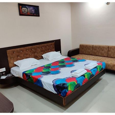 Hotel Pragati, Chanderi, Mp المظهر الخارجي الصورة