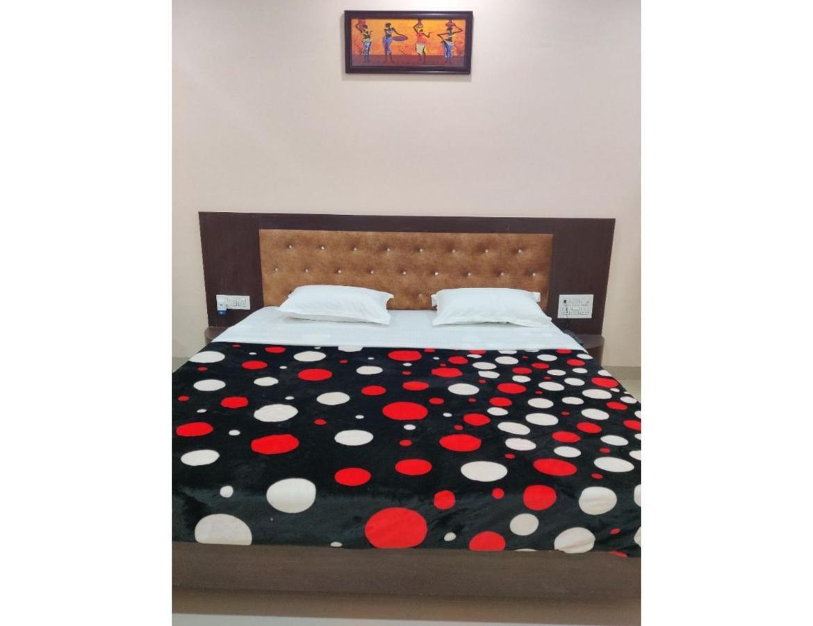 Hotel Pragati, Chanderi, Mp المظهر الخارجي الصورة
