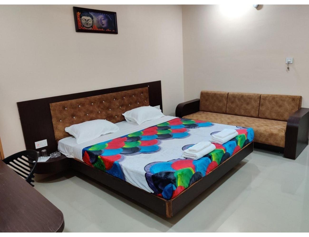Hotel Pragati, Chanderi, Mp المظهر الخارجي الصورة